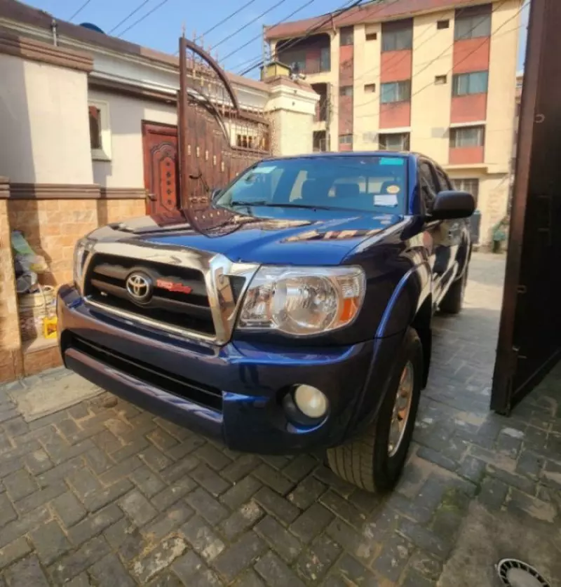 Toyota Tacoma