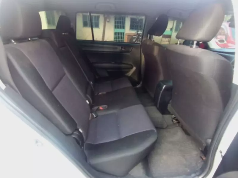 Toyota Fielder    -