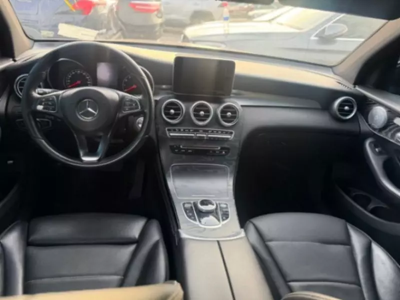 Mercedes-Benz GLC 300 - 2017
