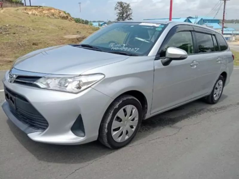 Toyota Fielder    -