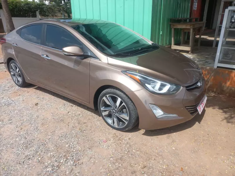 Hyundai Elantra   - 2014