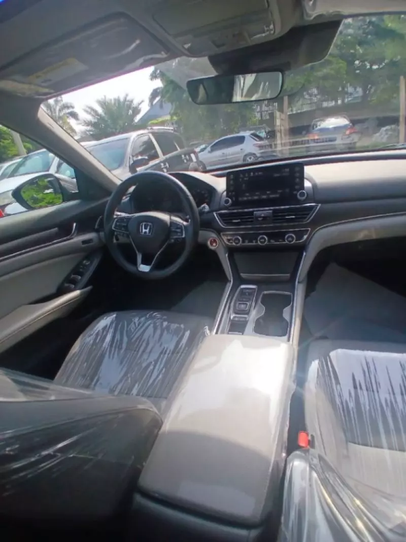 Honda Accord   - 2018