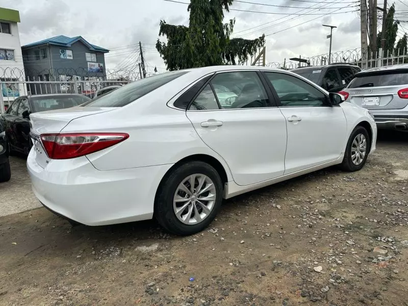Toyota Camry   - 2015
