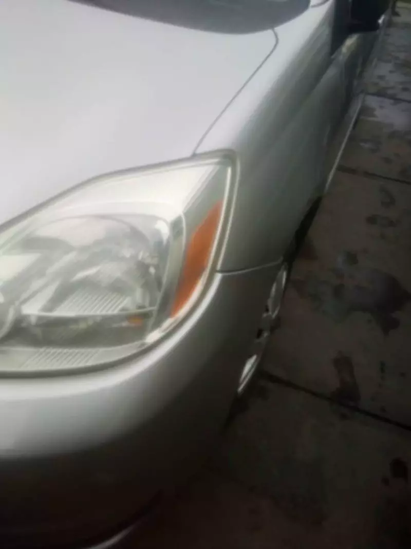 Toyota Sienna   - 2006