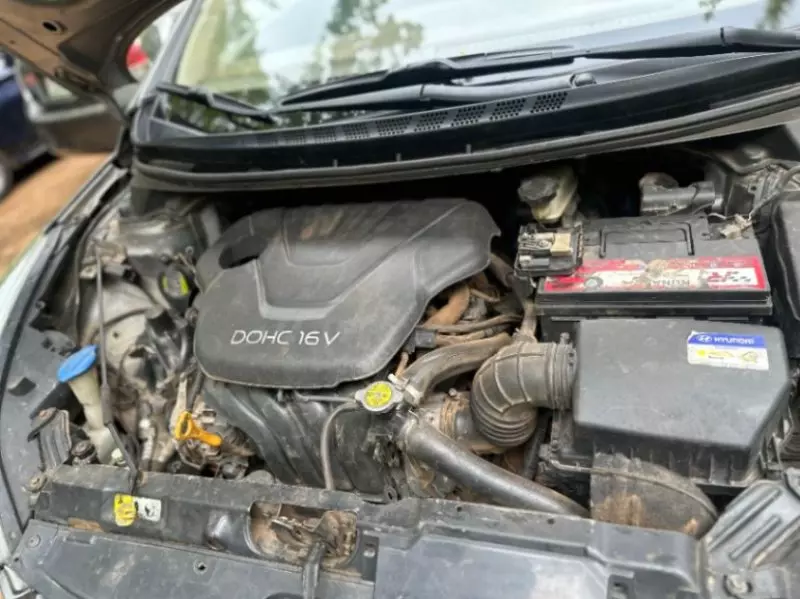 Hyundai Elantra   - 2014