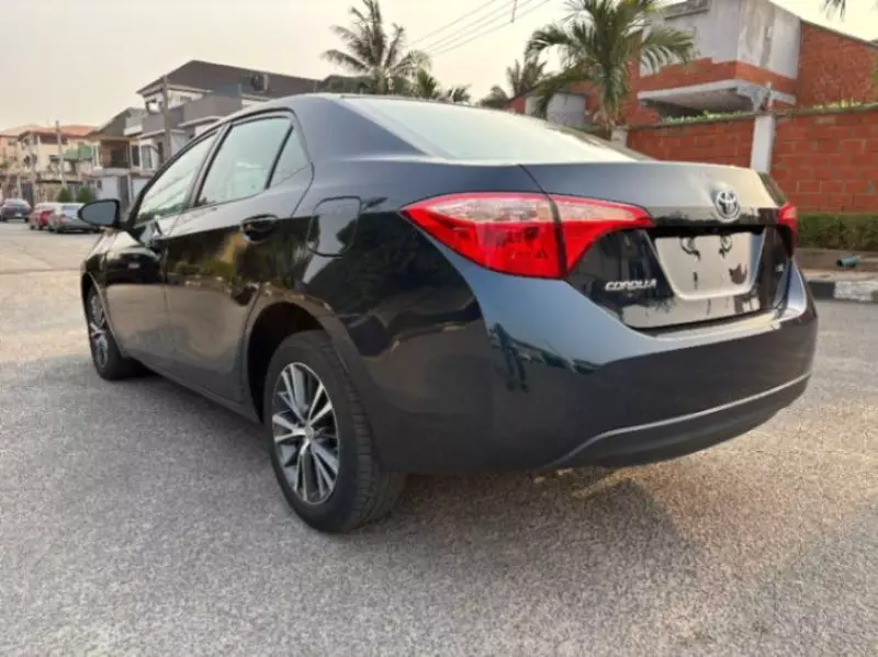 Toyota Corolla   - 2018