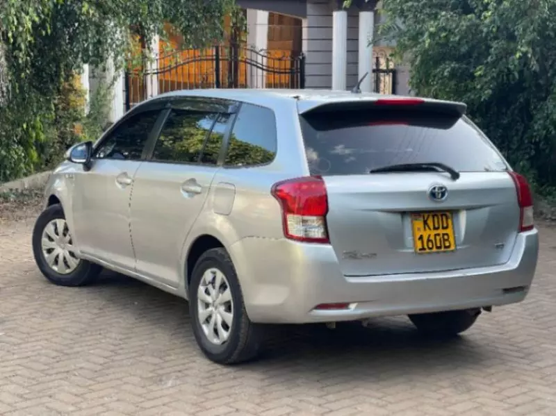 Toyota Fielder hybrid