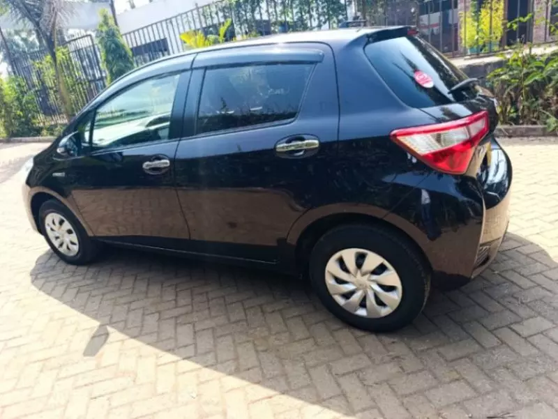 Toyota vitz hybrid   - 2017