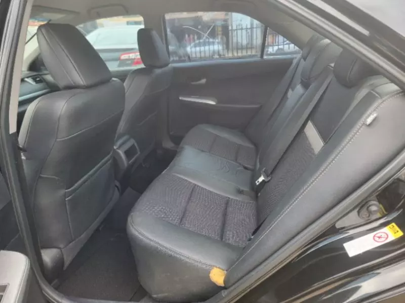 Toyota Camry   - 2012