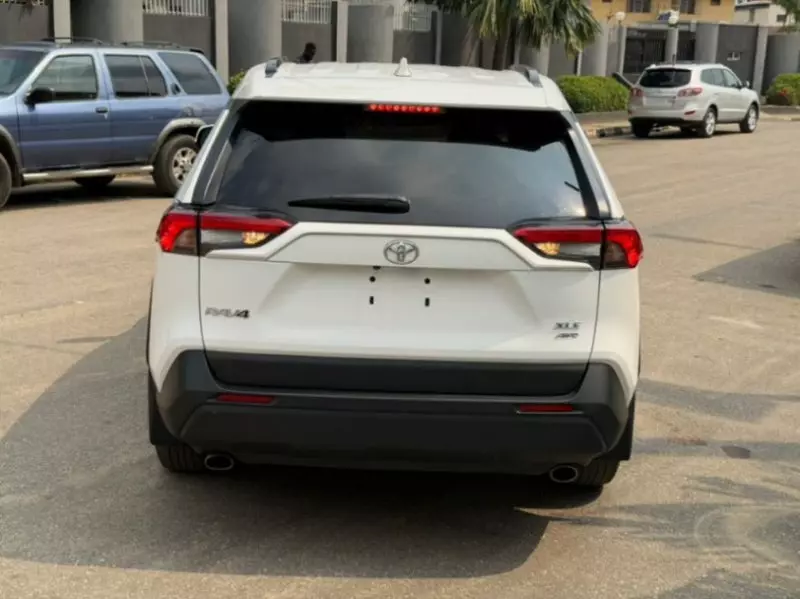 Toyota RAV4   - 2023