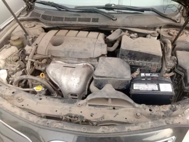 Toyota Camry   - 2011