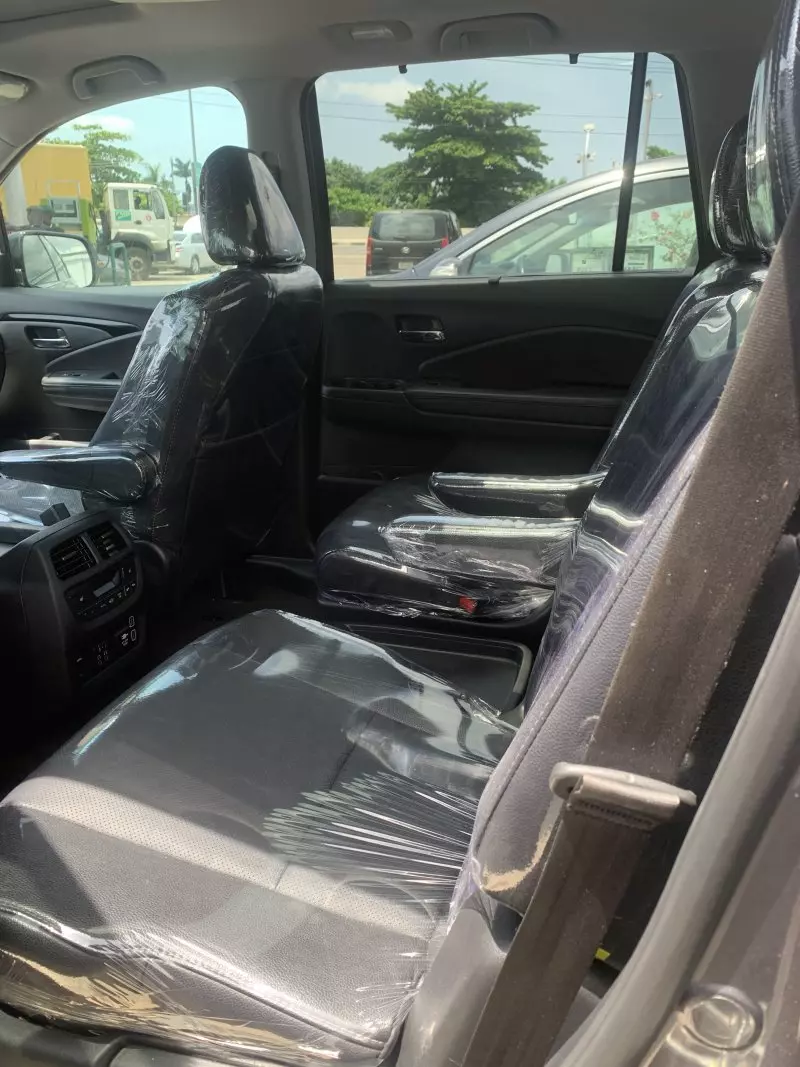 Honda Pilot   - 2019