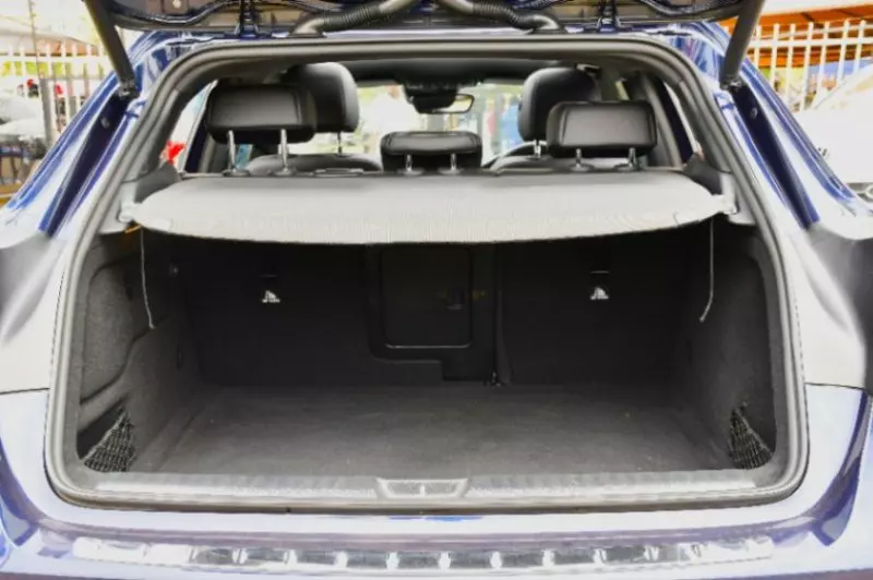 Mercedes-Benz GLA 180   - 2018