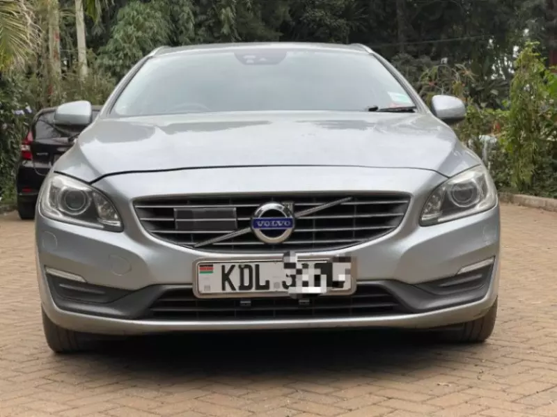 Volvo V60   - 2015
