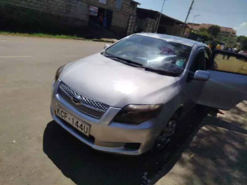 Toyota Axio    - 2010