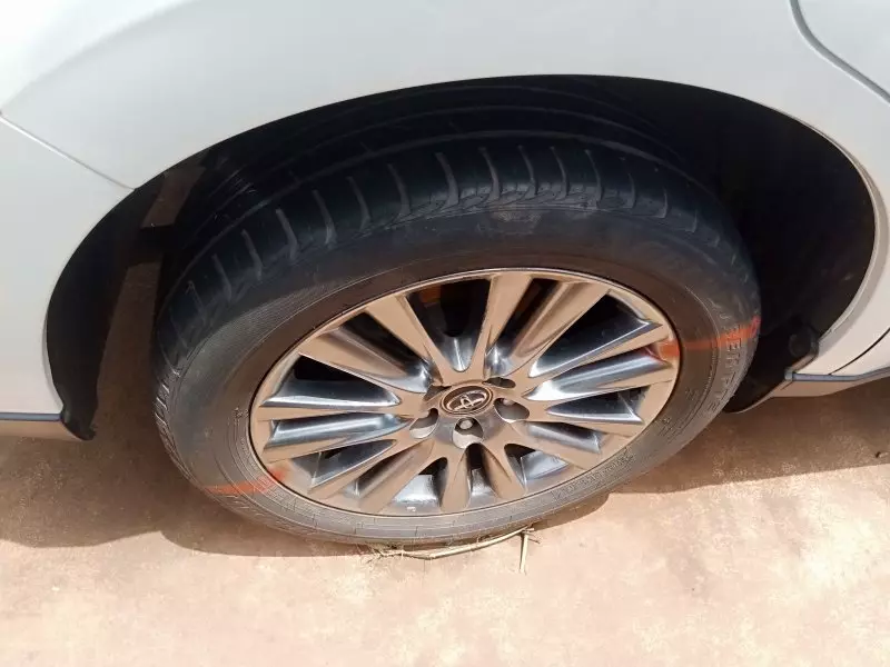 Toyota Harrier   - 2015