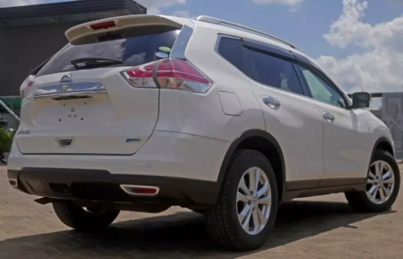 Nissan X- trail   - 2016