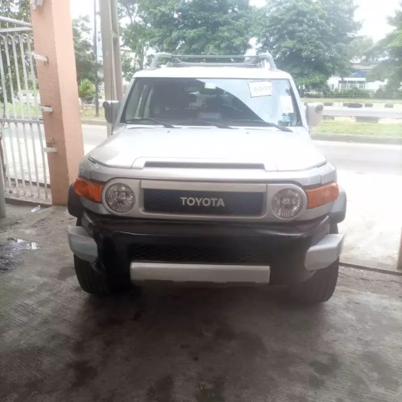 Toyota FJ Cruiser   - 2007