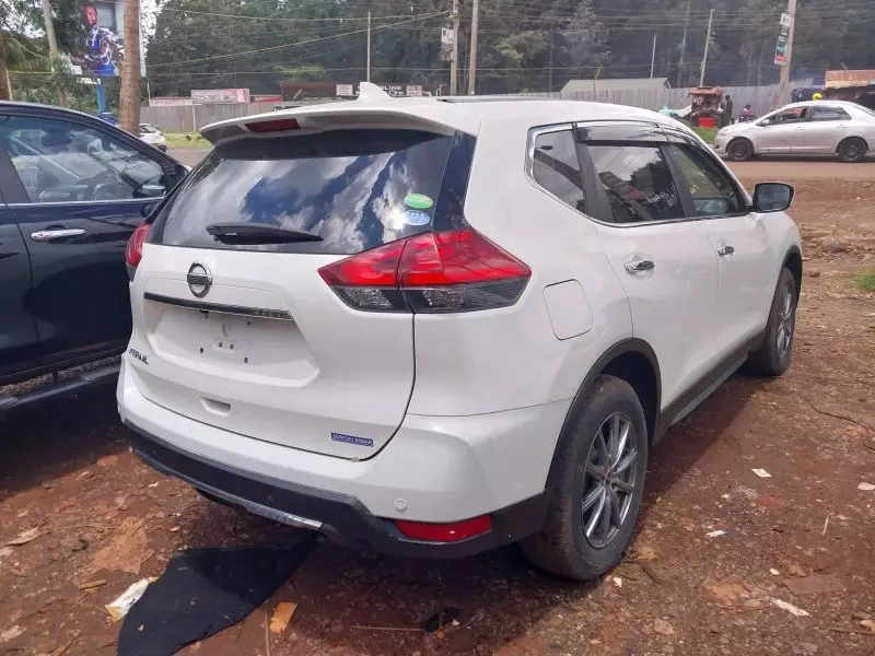 Nissan X-Trail   - 2017
