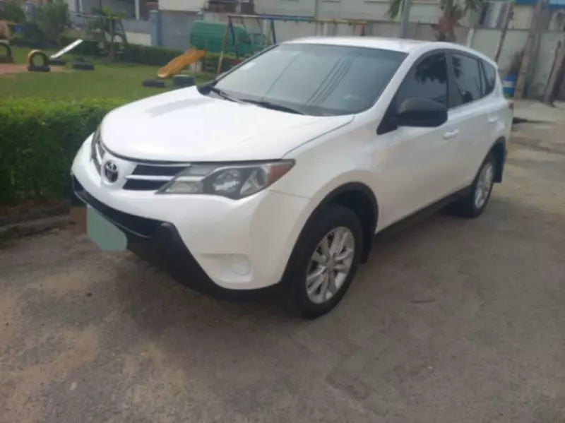Toyota Rav4   - 2015