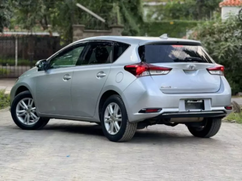 Toyota Auris   - 2017
