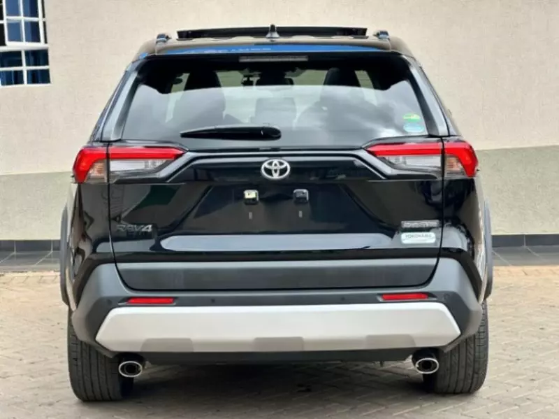 Toyota RAV 4   - 2020
