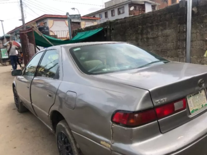 Toyota camry   - 1998