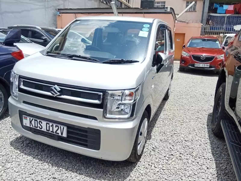 SUZUKI Wagon R   - 2019
