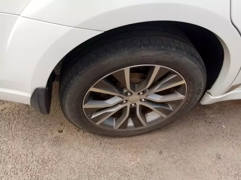Subaru Outback   - 2012