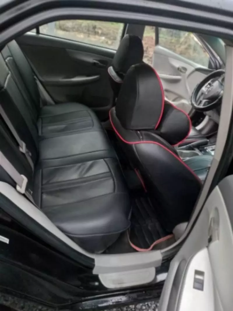 Toyota Corolla   - 2009