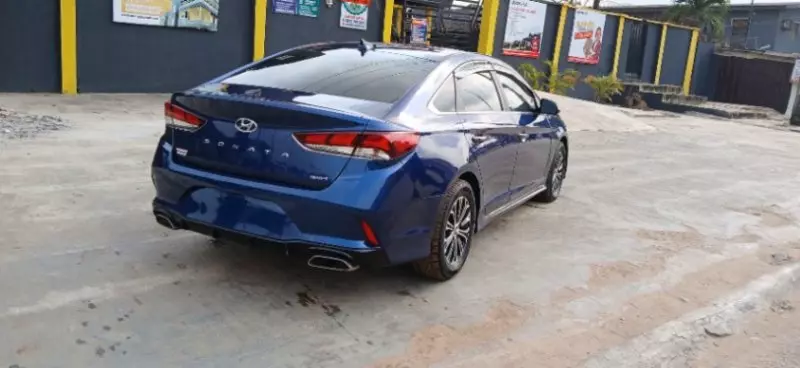 Hyundai Sonata   - 2018