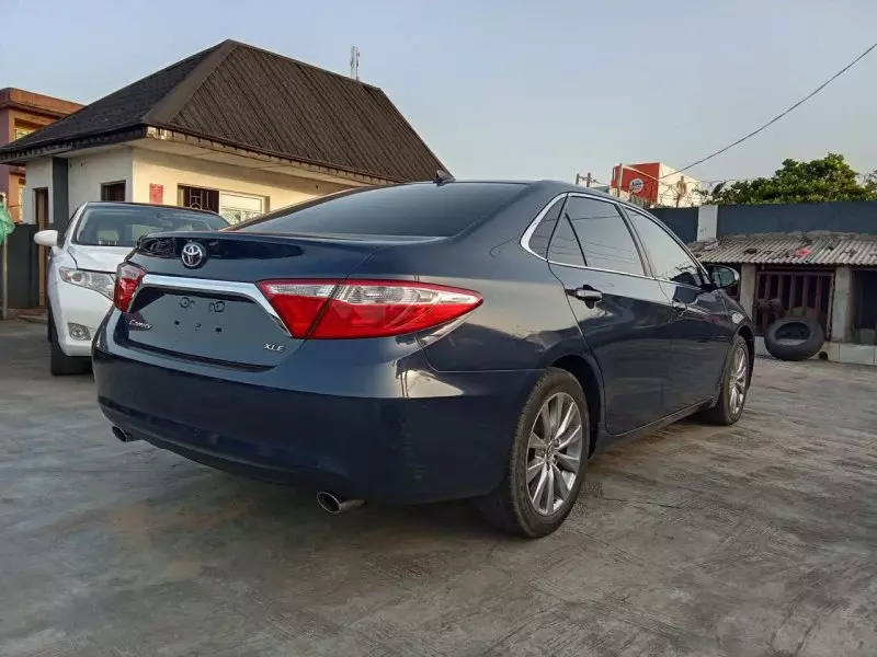Toyota Camry   - 2015
