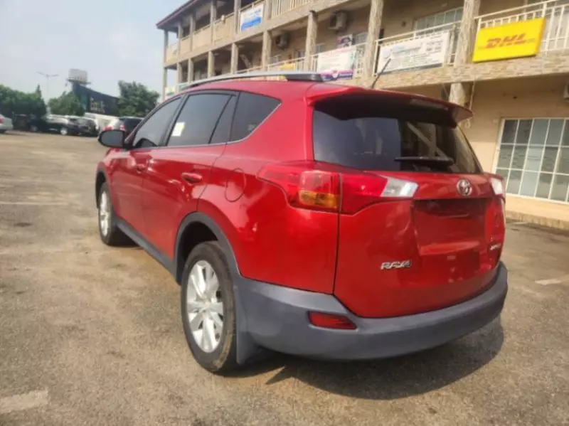 Toyota RAV4   - 2013