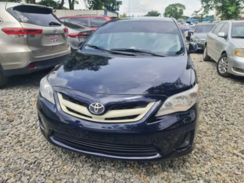 Toyota Corolla - 2012