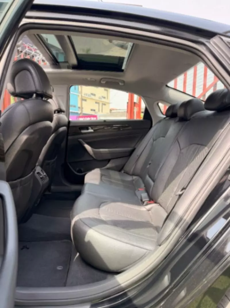 Hyundai Sonata   - 2015