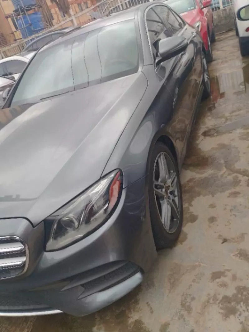 Mercedes-Benz E 300   - 2017
