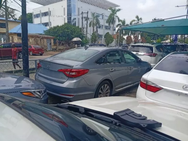 Hyundai Sonata   - 2015