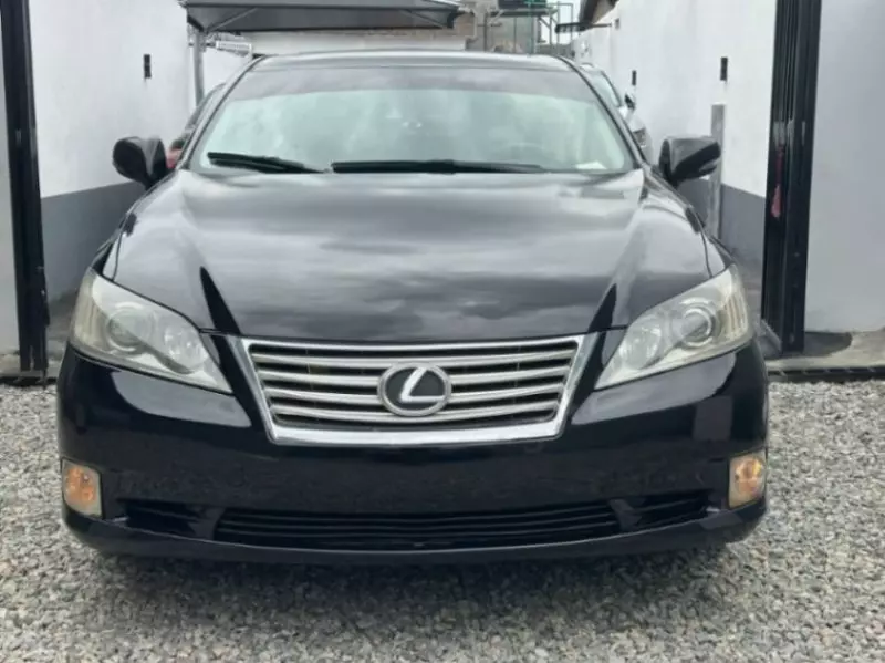 Lexus ES 350   - 2012