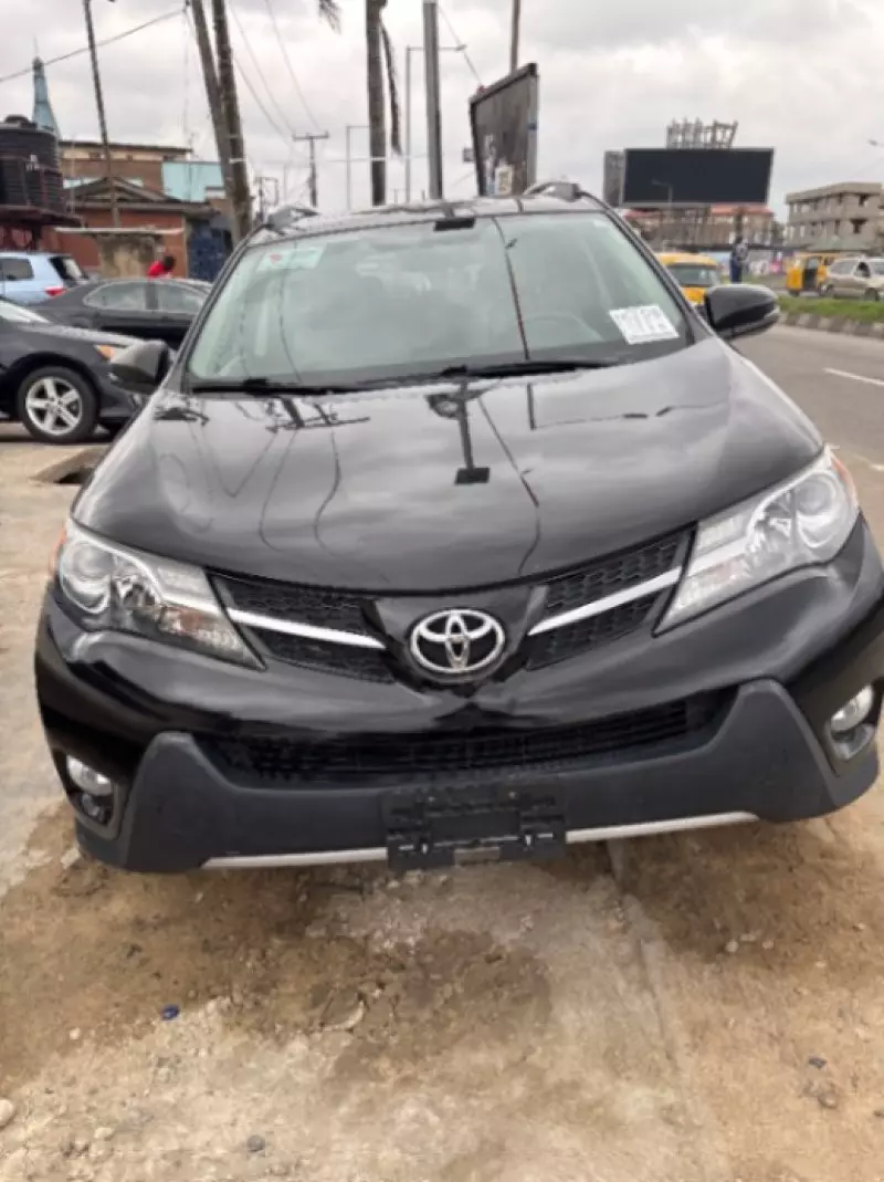 Toyota RAV 4   - 2013