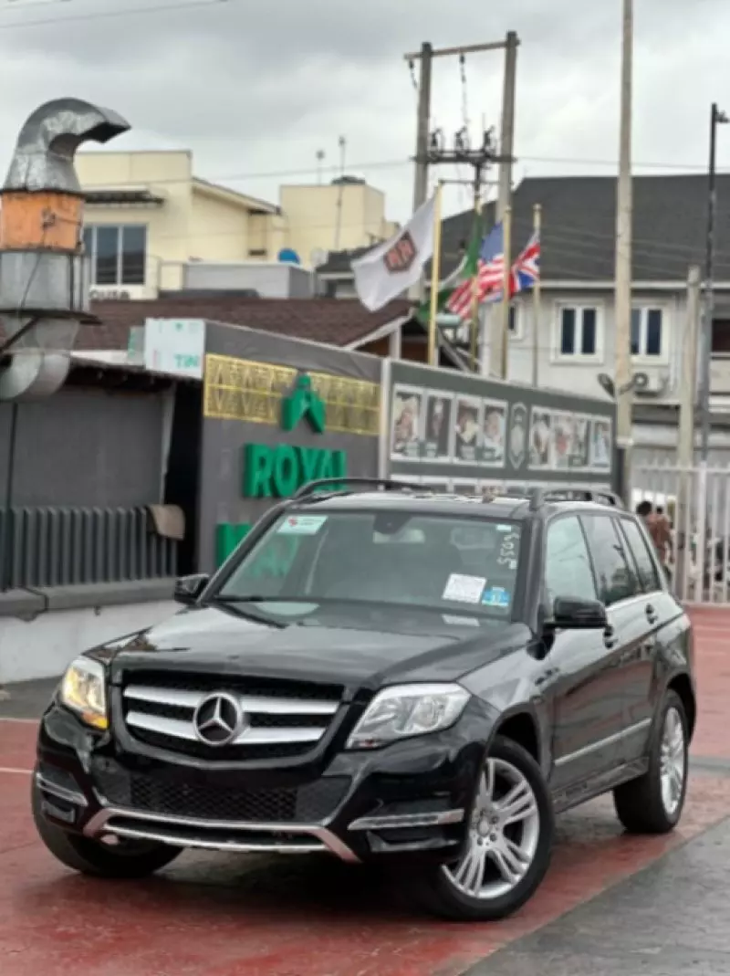 Mercedes-Benz GLK 350   - 2014