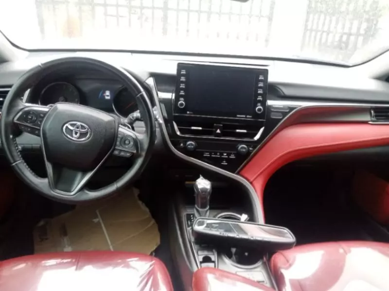 Toyota Camry   - 2021