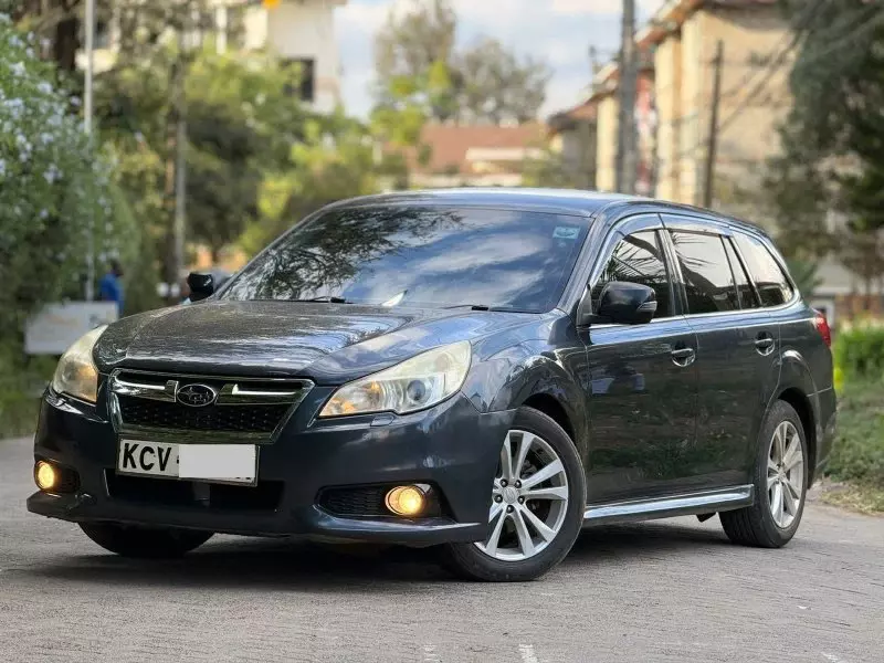 Subaru Legacy   - 2012