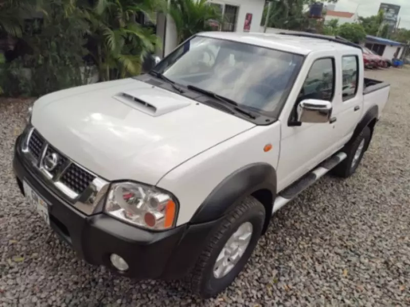 Nissan NP 300   - 2017