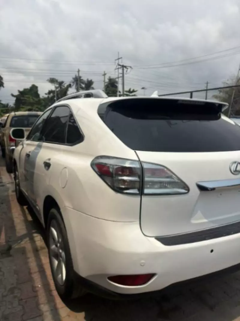 Lexus RX   - 2011