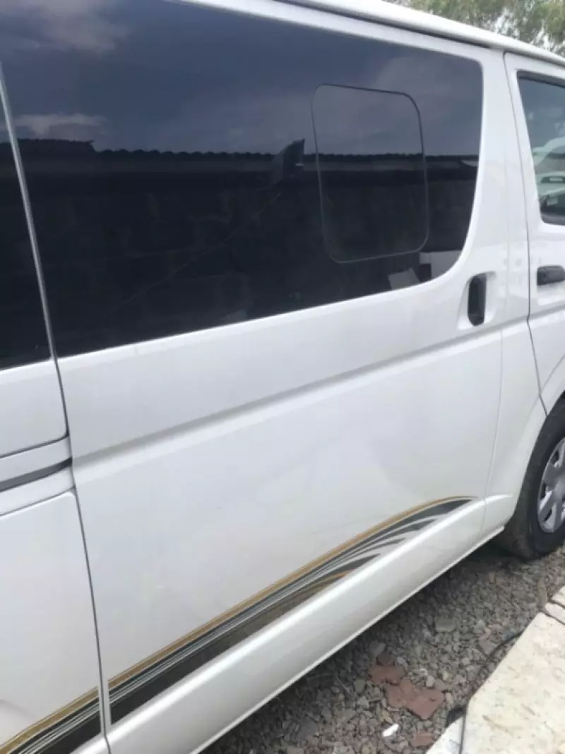 Toyota Hiace   - 2013