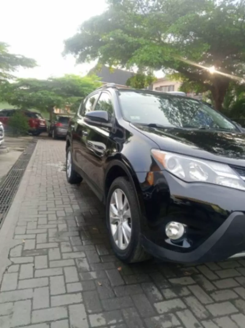Toyota RAV4   - 2013