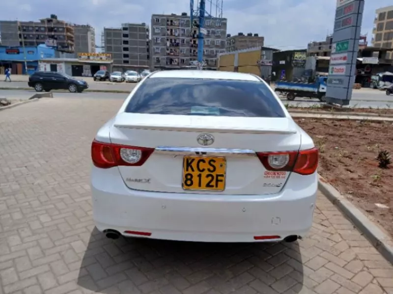 Toyota Mark X   - 2011