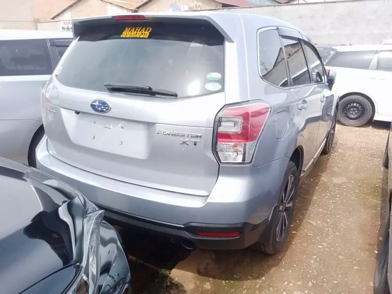 Subaru Forester   - 2015