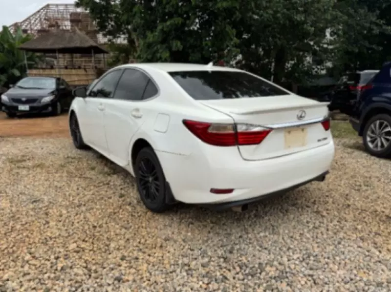 Lexus ES 350   - 2013