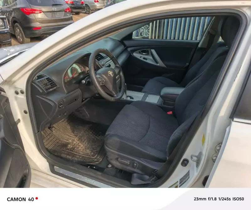 Toyota Camry   - 2011